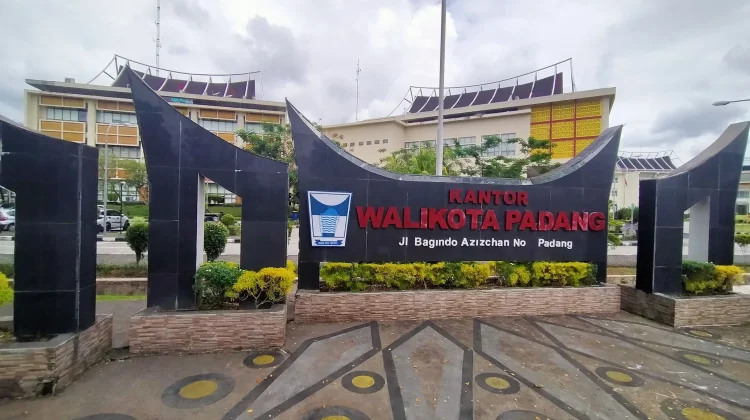 Tiga Puluh Pejabat Bersaing Rebut Empat Kursi Kepala OPD di Pemko Padang