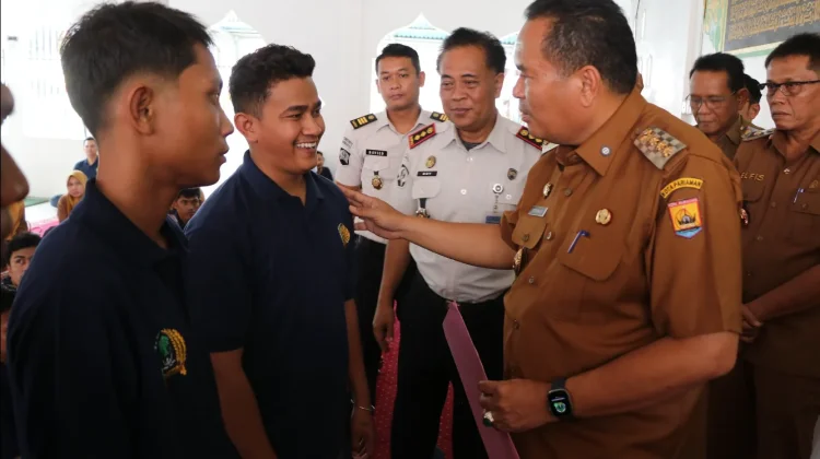 22 Warga Binaan Lapas Kelas II B Pariaman Terima Ijazah Paket A,B dan C