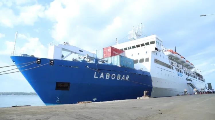 Fakta Teknis KM Labobar: Kapal Laut Multifungsi Penghubung Nusantara