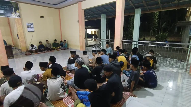 Muhadarah PPMINI Picu Semangat dan Kompetisi Sehat Santri di Awal Tahun Ajaran