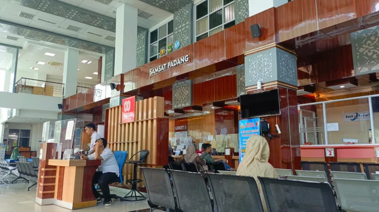 Samsat Padang Susun Inovasi Layanan Digital Mandiri Bagi Masyarakat