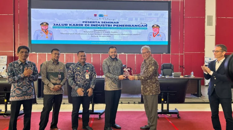 Pemko Padang Bidik Industri Penerbangan sebagai Jalur Karir Generasi Muda