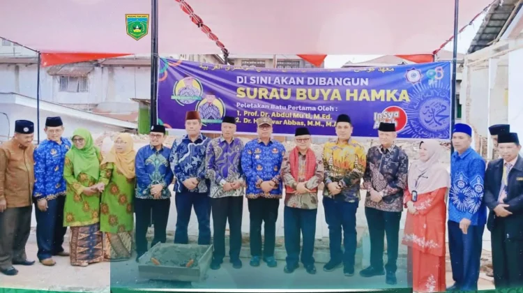 Mendikdasmen bersama Wako Padang Panjang Letakkan Batu Pertama Surau Buya Hamka