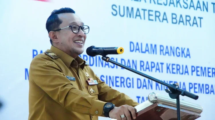 Bupati Eka Putra Tegaskan Pembangunan Tanah Datar Harus Bersih dari Praktik KKN