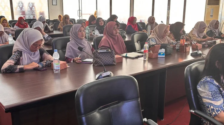 Perkuat Perlindungan Anak, Guru di Padang Ikuti Pelatihan Penanganan Kasus