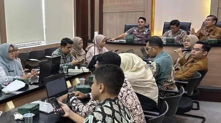 Diskominfo Kota Pariaman dan BPS Adakan Rapat Evaluasi EPSS