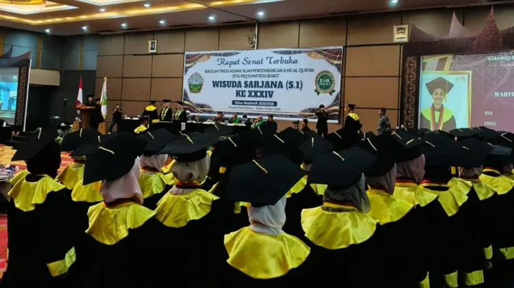 STAI-PIQ Sumbar Wisuda 65 Sarjana, 16 Lulusan Hafiz 30 Juz