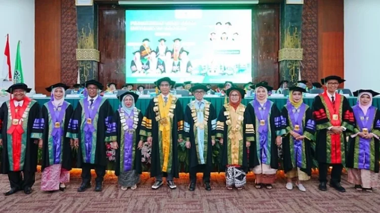 Unand Kukuhkan 7 Guru Besar Baru, Rektor Optimistis menuju Kampus Kelas Dunia