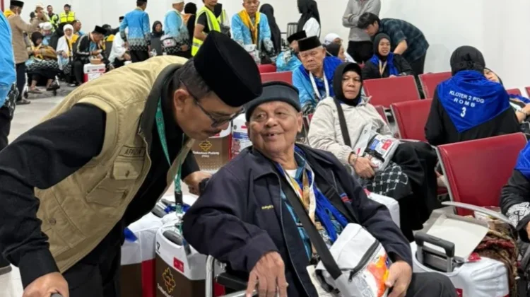 Jemaah Haji Bengkulu Kloter 02 Transit Singkat di BIM sebelum Terbang ke Madinah