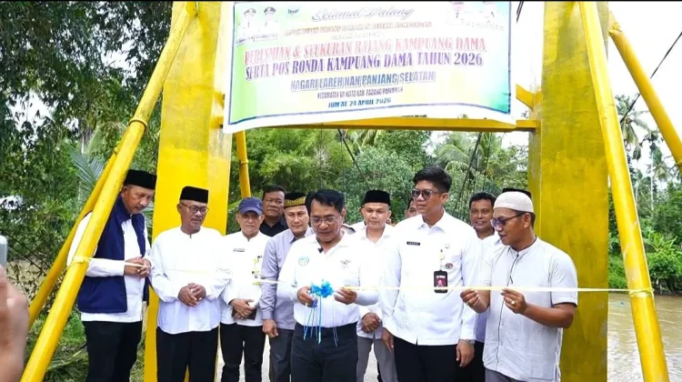 Bupati John Kenedy Azis Resmikan Jembatan Rajang Kampung Dama