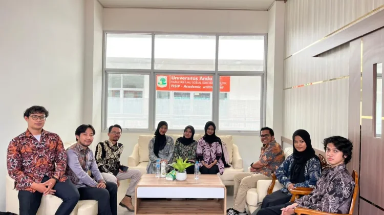 Pusat Keadilan Agraria dan Lingkungan Gelar Sekolah untuk Mahasiswa di Unand