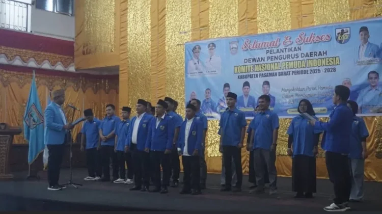 Ketua KNPI Sumbar Lantik Pengurus Baru KNPI Pasbar