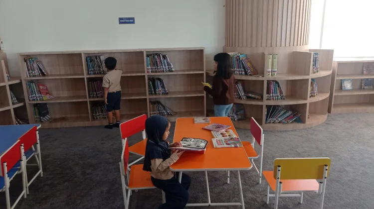Perpusda Padang Sarana Edukatif Memupuk Minat Baca sejak Dini