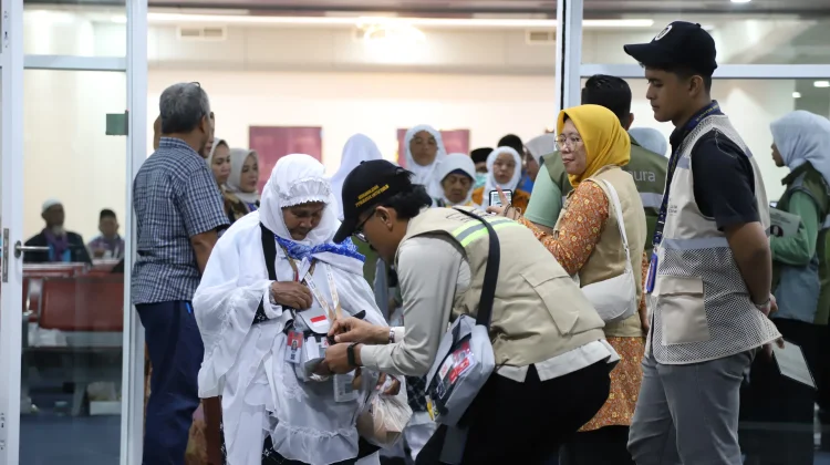 Jemaah Kloter 6 Embarkasi Padang Tiba di Asrama Haji, Siap Berangkat ke Tanah Suci