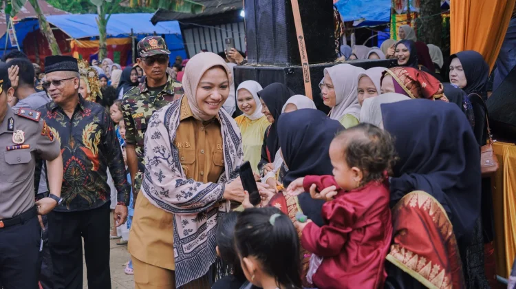 Bupati Annisa Hadiri Alek Nagari Tebing Tinggi