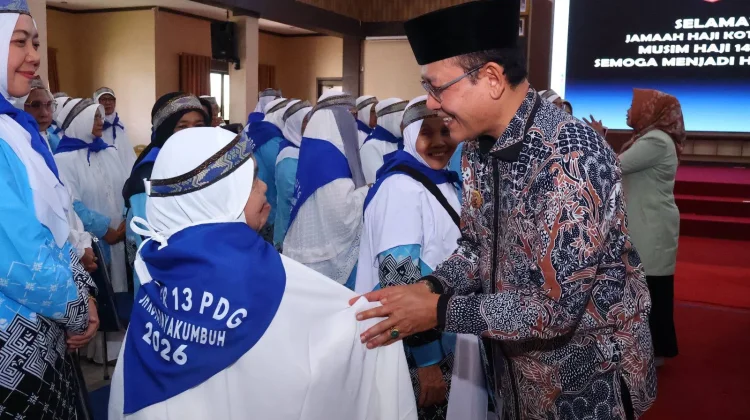 Wali Kota Payakumbuh Lepas 175 Jemaah Calon Haji 2026