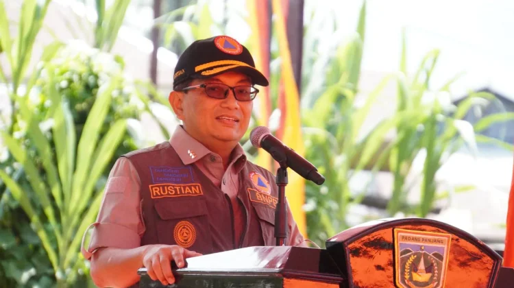 Pembangunan Rumah Contoh Huntap Mandiri di Padang Panjang