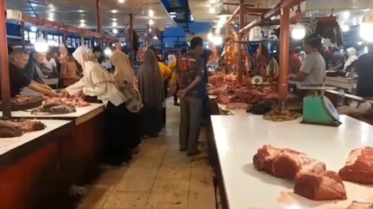Awal Mei, Harga Daging Sapi di Padang Masih Relatif Tinggi