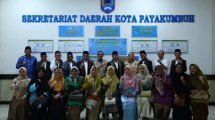 Dewan Pengurus Korpri Payakumbuh Lepas 17 Anggota Berangkat Haji