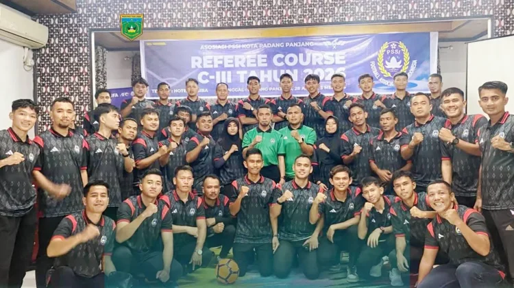 Askot PSSI Padang Panjang Gelar Kursus Wasit C-3