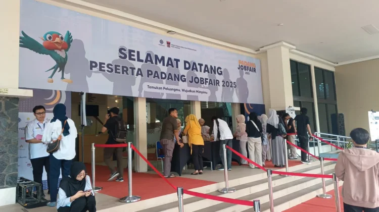 Partisipasi Angkatan Kerja Sumbar Meningkat, Pengangguran Turun