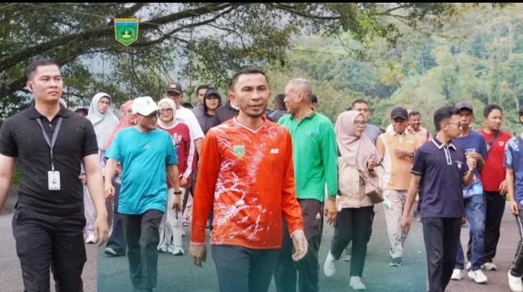 Perkuat Kebersamaan, Pemko Padang Panjang Gelar Jalan Sehat ASN