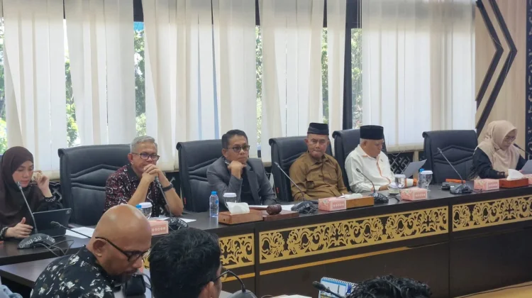 DPRD Sumbar Tindaklanjuti Aspirasi Buruh, KSPSI Desak Pembentukan Pansus
