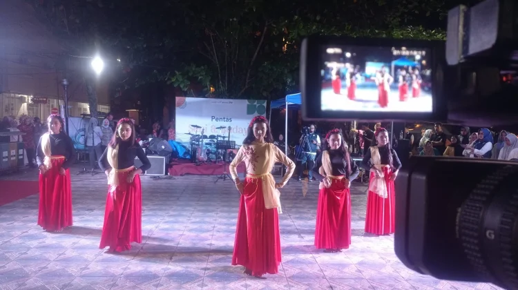 Pentas Seni dan Budaya di Kota Tua Padang Disambut Meriah