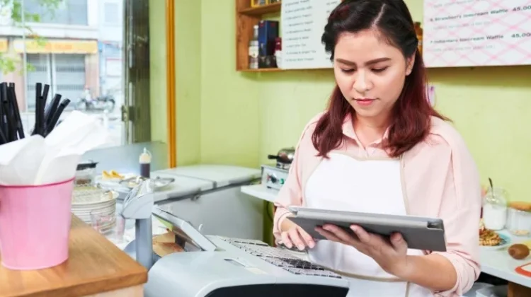 Digitalisasi Warung: Wajah Baru Ekonomi Lokal