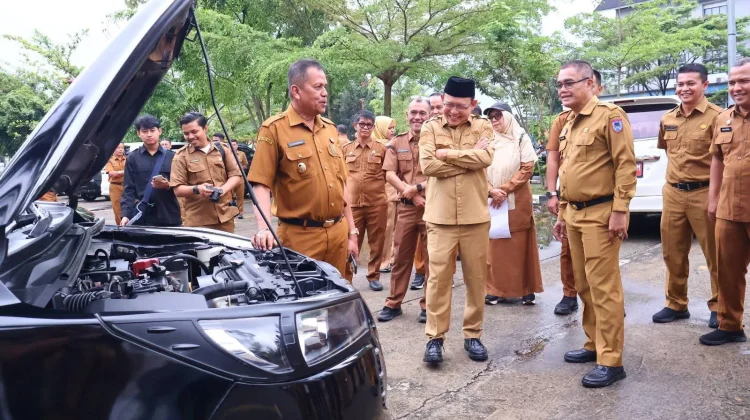 Wali Kota Payakumbuh Zulmaeta Pimpin Apel Pemeriksaan Kendaraan Dinas