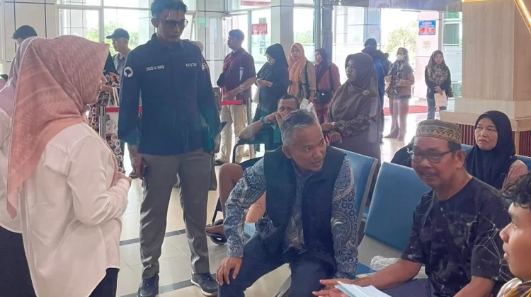 Sidak ke RSUD Sungai Dareh, Ombudsman Temukan Dokter Telat dan Lamanya Antrean