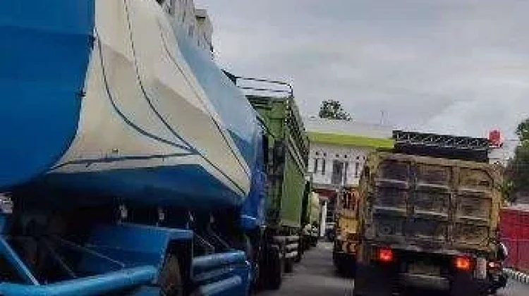 ESDM Sumbar: Migrasi Pengguna Dexlite Picu Antrean Solar Subsidi di Sumbar