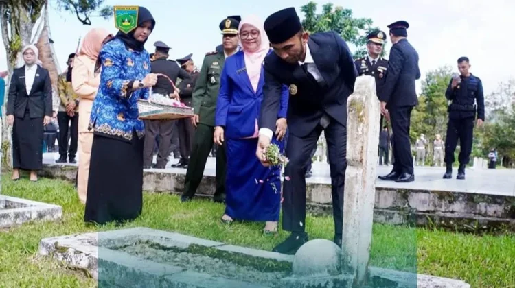 Harkitnas 2026, Pemko Padang Panjang Gelar Ziarah dan Tabur Bunga