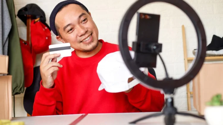 Usaha Kecil yang Bertahan karena Media Sosial