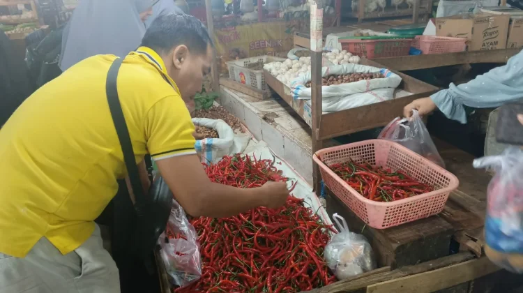 Harga Cabai dan Bawang di Pasar Bandar Buat Naik jelang Iduladha