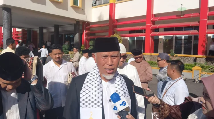 Mahyeldi: Semangat Kurban Harus Hadir untuk Membantu Sesama