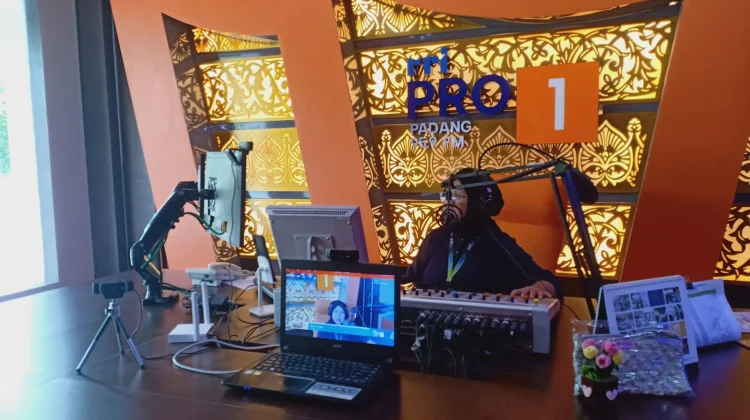 Tiga Tips Sederhana Jadi Penyiar