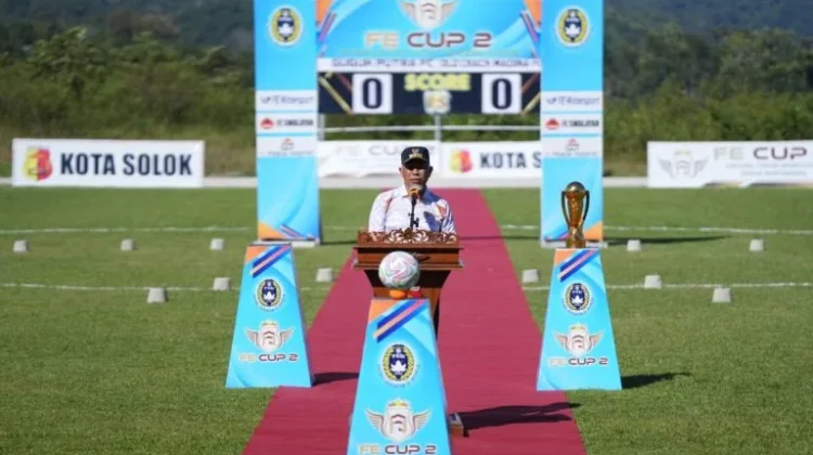 Gubernur Sumbar Buka Turnamen FE Cup 2026
