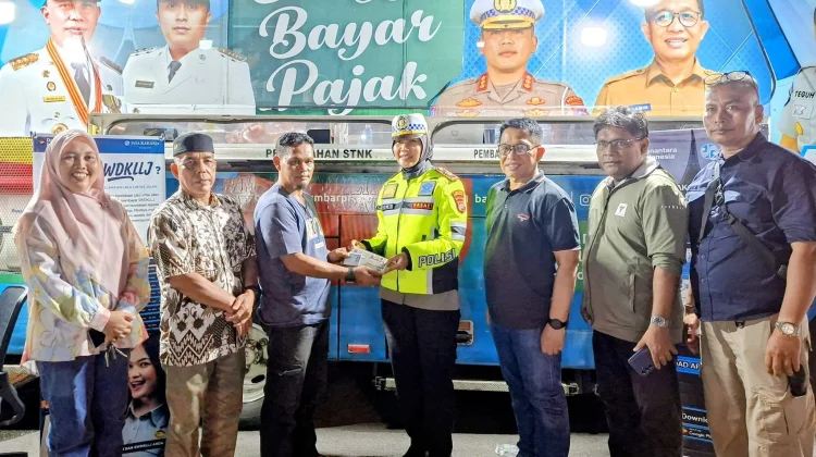 Samsat Malam Minggu, Tingkatkan Pembayaran PKB di Pasaman Barat