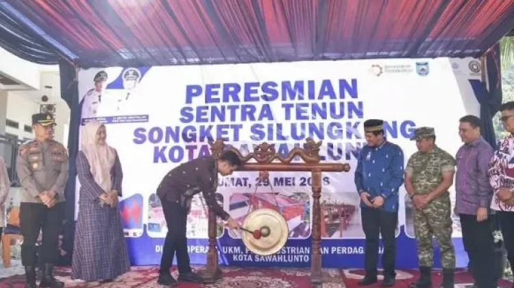 Kota Sawahlunto Miliki Sentra Tenun Songket Silungkang