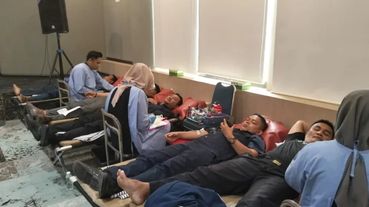PMI Padang Butuh Darah 200 Kantong dalam Sehari