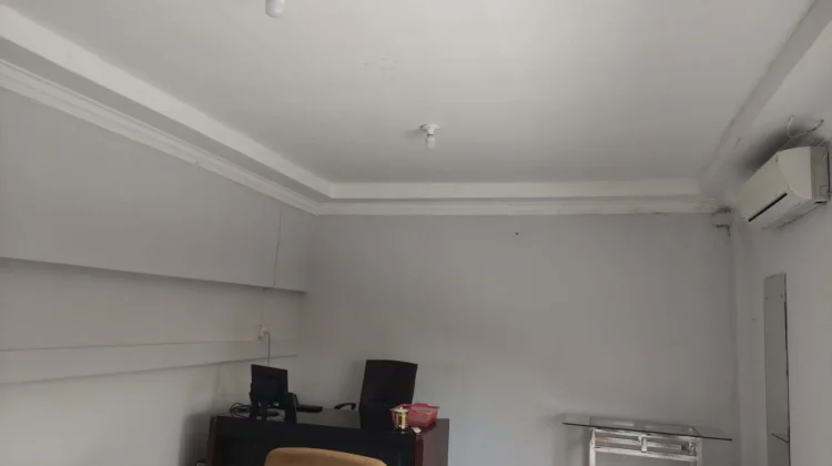 Cara Mengatasi Kamar Lembab dan Berjamur