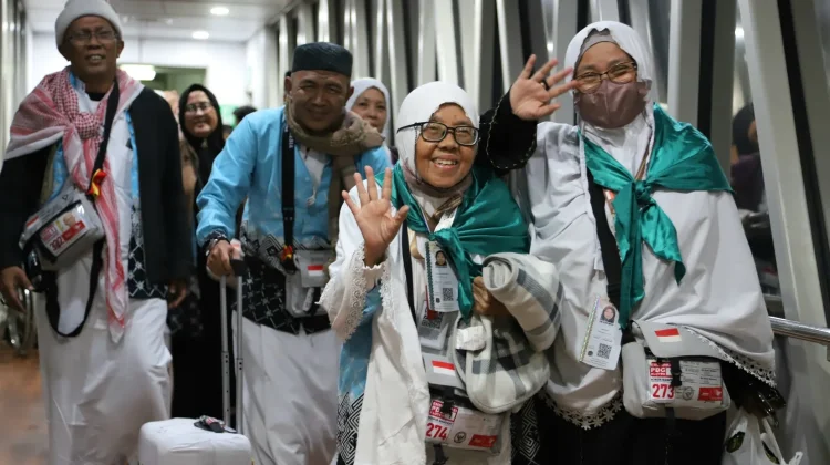 Kloter Pertama Jemaah Haji Debarkasi Padang Tiba di BIM