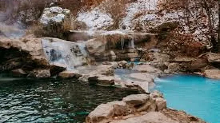 Wisata Air Panas, Destinasi Favorit untuk Relaksasi