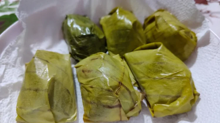 Mengenal Lapek Bugih, Jajanan Khas Minangkabau dengan Aroma Daun Pisang
