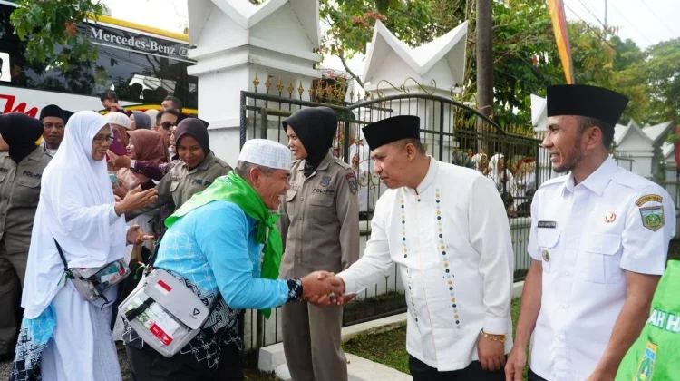 Pemko Padang Panjang Sambut Kepulangan Jemaah Haji