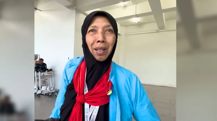 Guru Mengaji Haru usai Tunaikan Haji, Akui Mimpi sejak Kecil Terwujud