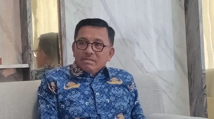 Program Seragam Gratis Wujud Kepedulian Pemkab Solsel untuk Pendidikan