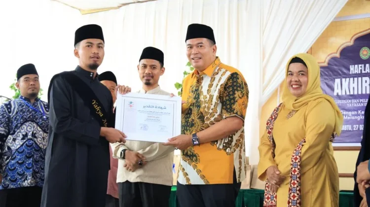 Sebanyak 127 Santri Ibnu Abbas Pariaman Ikuti Haflah Attakrim Akhirussanah