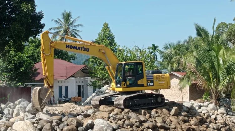 Pemko Padang Percepat Perbaikan Irigasi Pascabencana